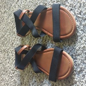 Sandalup Elastic Flat Sandals in Black Size 10